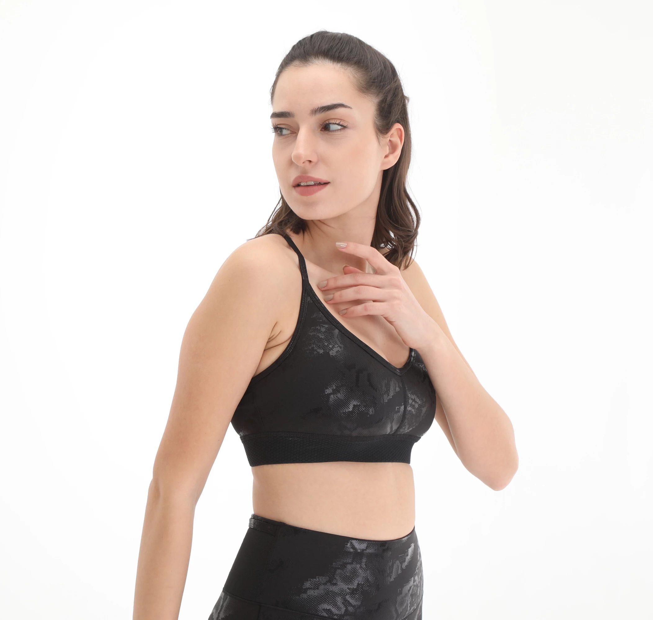 Needion - 520244-01 Puma Traın Untmd Low Impact Bra Puma White-Ca Kadın Büstiyer Siyah