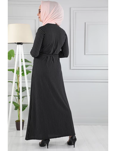 Needion - Çizgi Desenli Beli Kuşaklı Tesettür Elbise AZ1015 Siyah 12