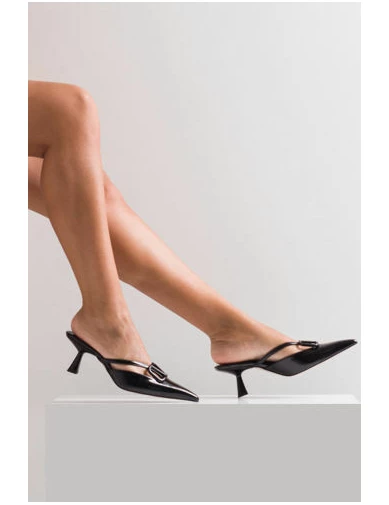 Needion - Kadın Kısa Topuk Kapalı Terlik SIYAH AHM2120618