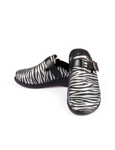 Needion - Kemerli Zebra Model Hakiki Deri Siyah Gümüş Unisex Terlik Exclusive Series